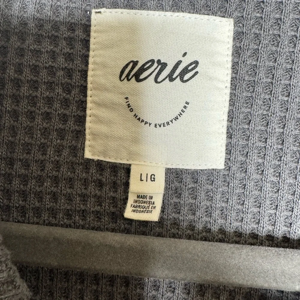 Aerie Gray Button Down Shirt - Picture 5 of 9